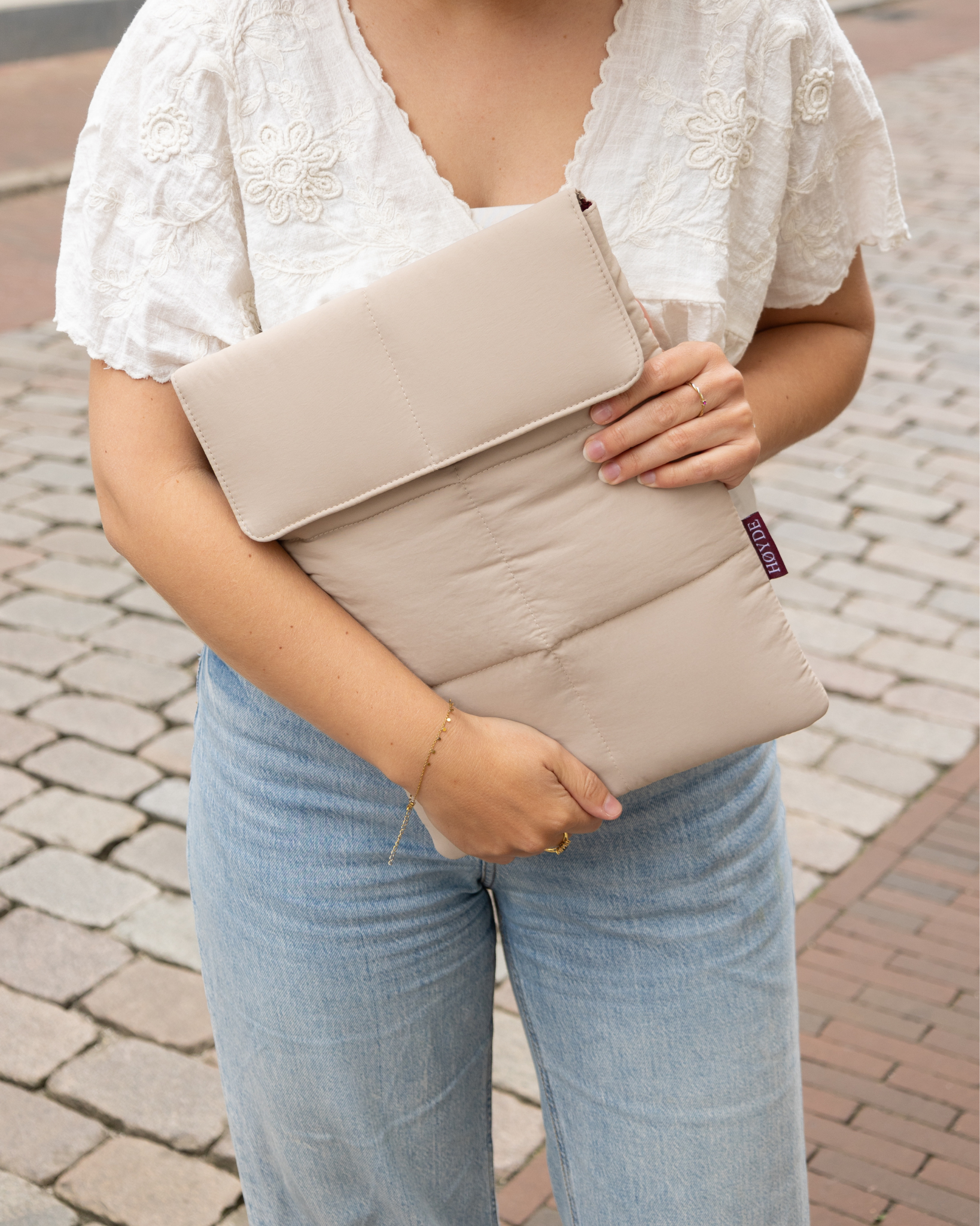Laptop Sleeve 14 / 13 inch Puffy Biscuit Beige